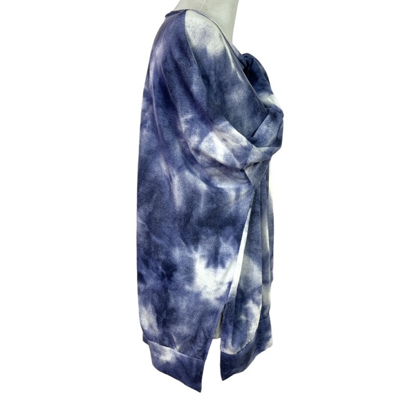 Talulah Blue and White Oversized Relaxed Fit Sweatshirt Size Small - Picture 4 of 6